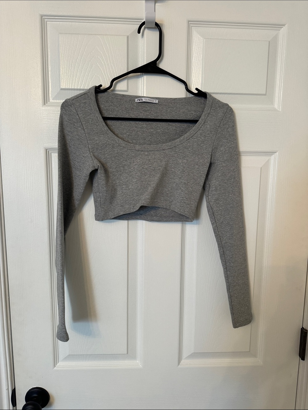Zara Gray Scoop-Neck Long-Sleeve Cropped Top